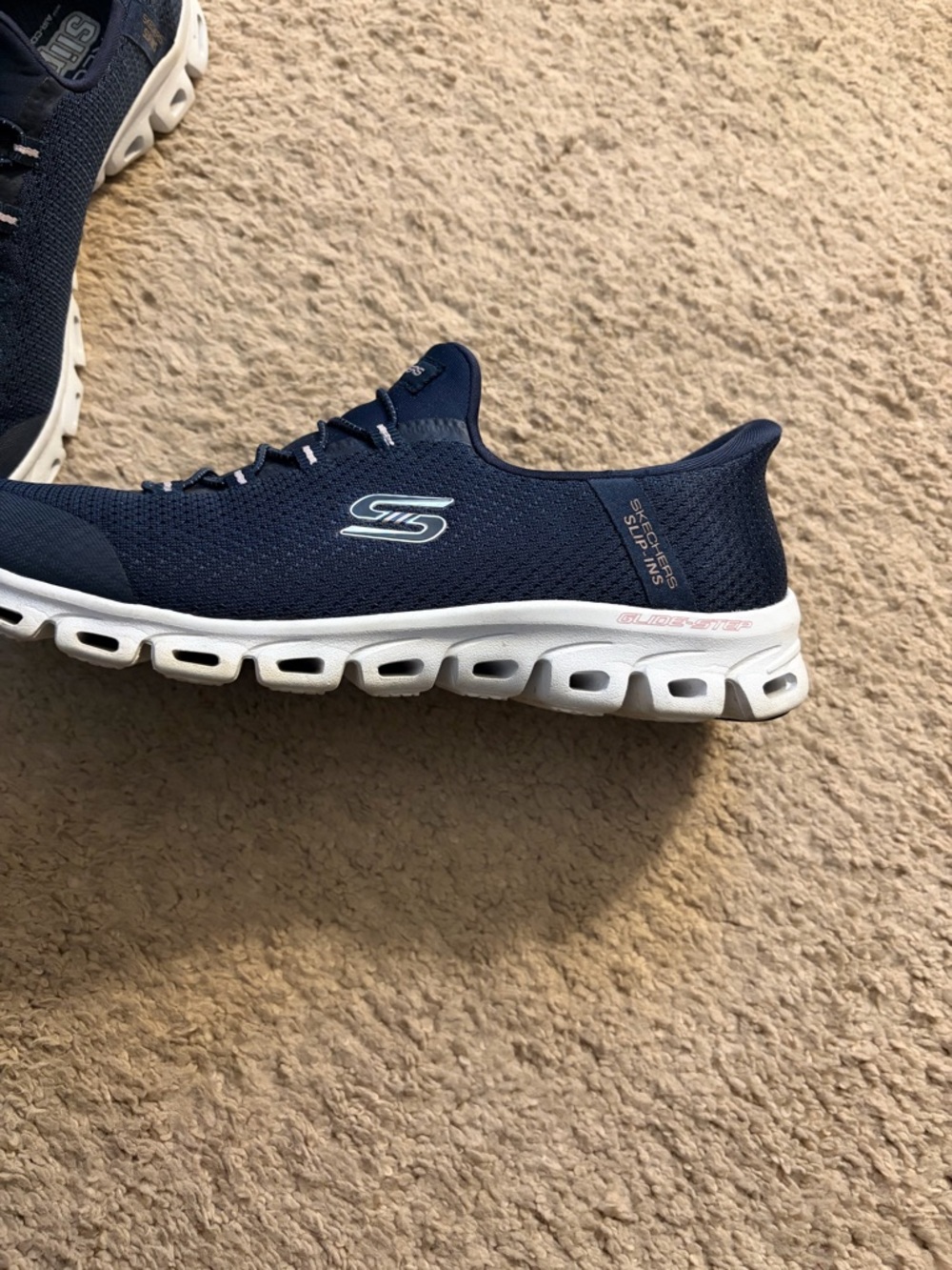 Skechers Navy women’s hands-free slip ins size 8 - Picture 2 of 5